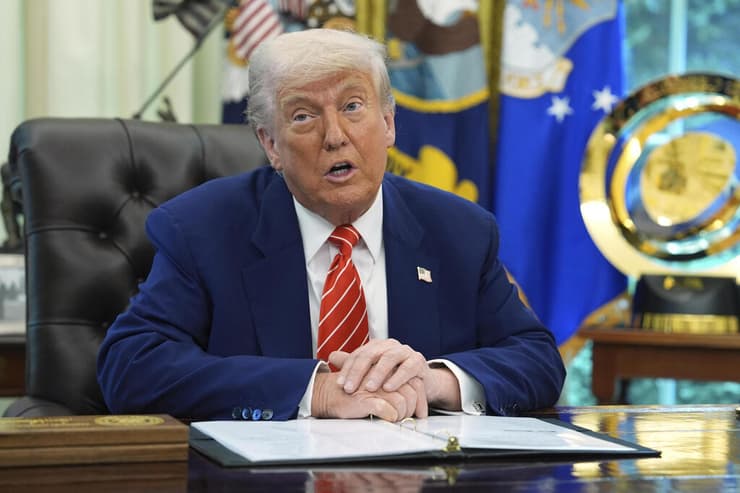 מסיבת עיתונאים של דונלד טראמפ ואילון מאסק