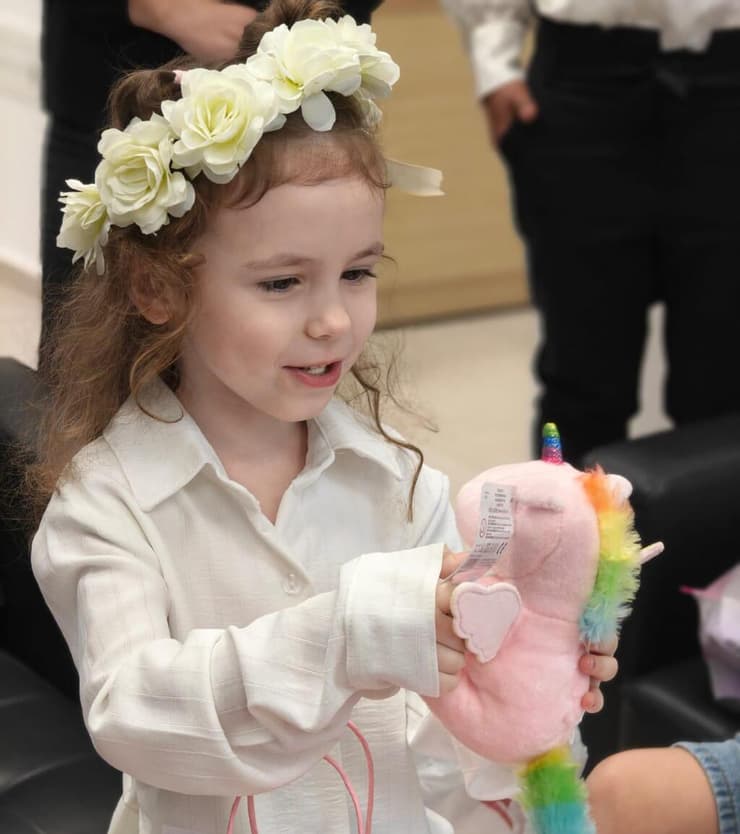 חגיגת יום הולדת חמש למוניקה הרקין, ביתו של מקסים הרקין