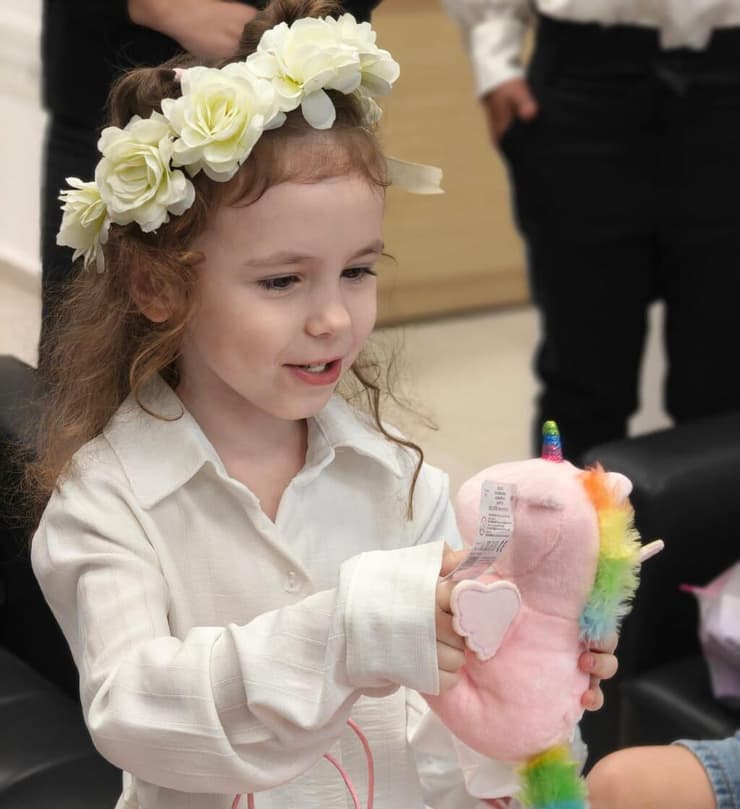 חגיגת יום הולדת חמש למוניקה הרקין, ביתו של מקסים הרקין