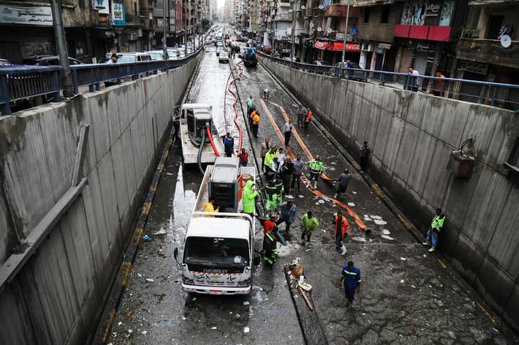 צילום: Hazem GOUDA / AFP מזג אוויר סוער במחוז אלכסנדריה במצרים