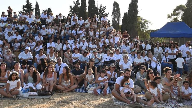 חגיגות חג השבועות בקיבוץ ארז