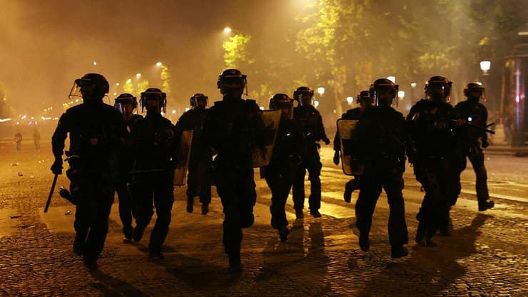 מהומות בפריז לאחר זכיית פ.ס.ז בליגת האלופות