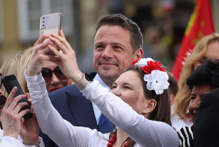 ראש העיר ורשה רפאל צ'אסקובסקי בעצרת בחירות לנשיאות פולין בעיר גדנסק 30 במאי