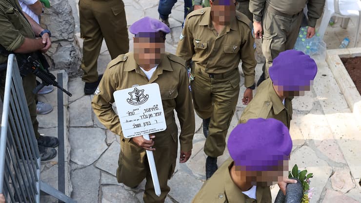 הלווייתו של סמ"ר עומר ואן גלדר ז"ל בבית העלמין הצבאי בהר הרצל