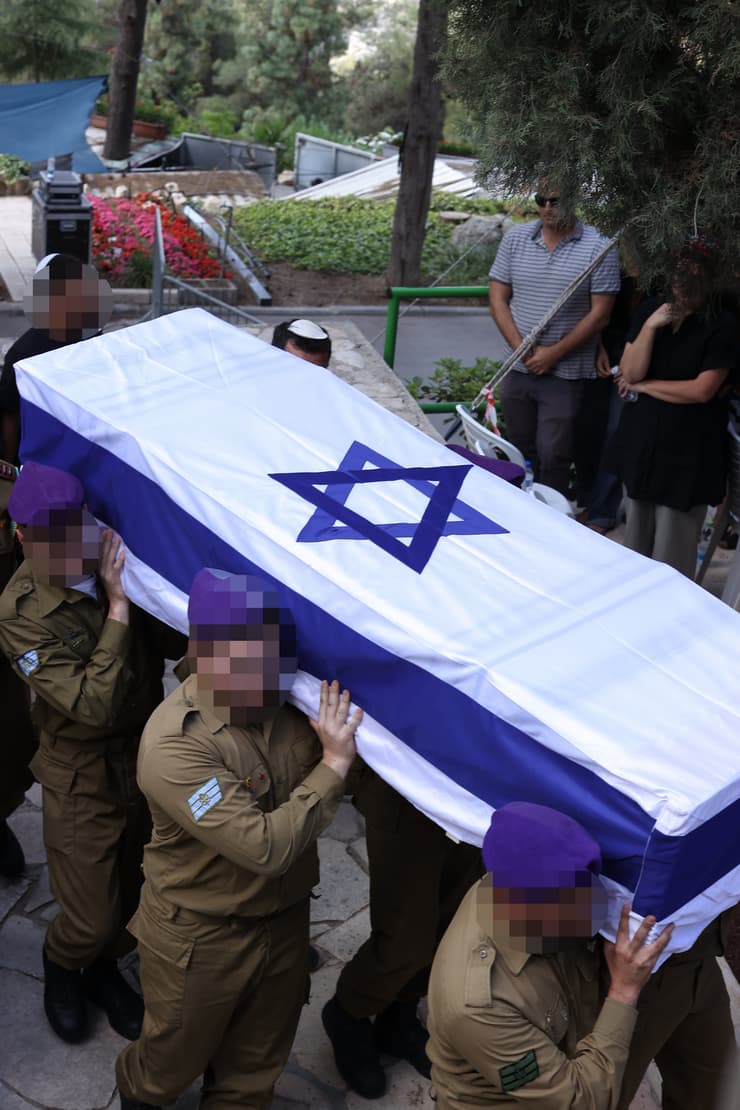 הלווייתו של סמ"ר עומר ואן גלדר ז"ל בבית העלמין הצבאי בהר הרצל