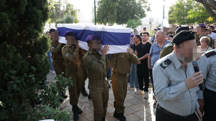 הלווייתו של סמ״ר ליאור שטיינברג ז"ל בבית העלמין הצבאי סגולה בפתח תקווה