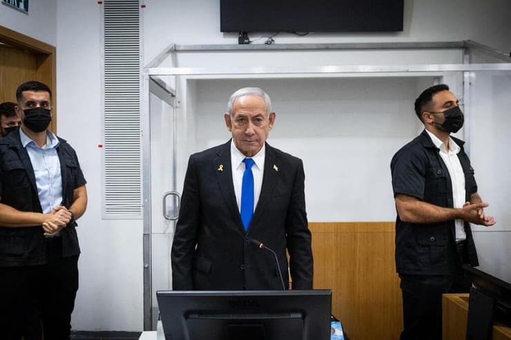 נתניהו בבית המשפט (צילום: חיים גולדברג) נתניהו נכנס לדיון החקירה הנגדית