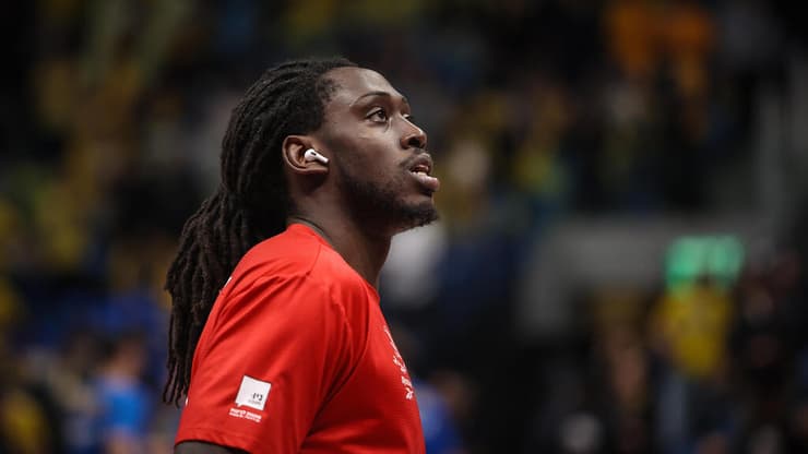 יקיימו עמו שיחת נזיפה. מוטלי (צילום: עוז מועלם) ג'ונתן מוטלי