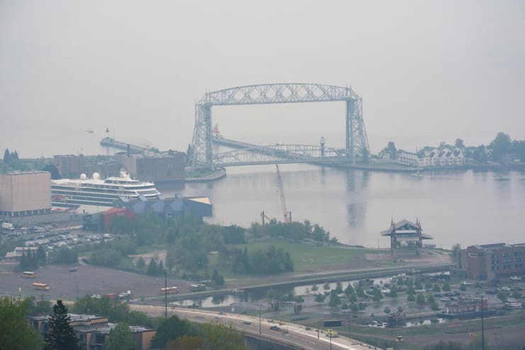 כך נראתה היו דולות' שבמינסוטה (צילום: REUTERS/Erica Dischino) קנדה שריפות עשן מכסה שליש משטח ארה"ב כאן ב דולות' מינסוטה