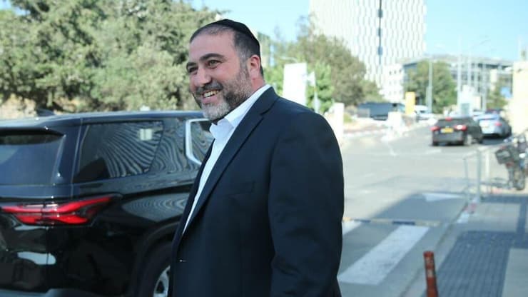 חברי הכנסת מש"ס יוצאים מישיבת המפלגה בהר החוצבים
