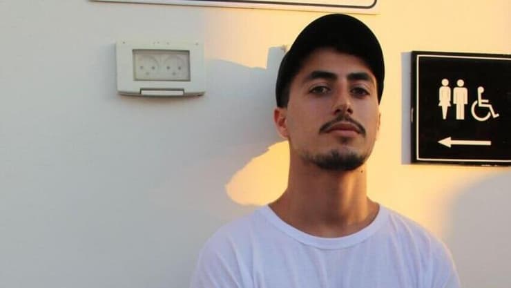 משפחתו של יונתן סמרנו מציינת יום הולדת לזכרו בכיכר החטופים 