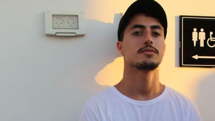 יונתן סמרנו ז״ל (צילום: באדיבות המשפחה) משפחתו של יונתן סמרנו מציינת יום הולדת לזכרו בכיכר החטופים