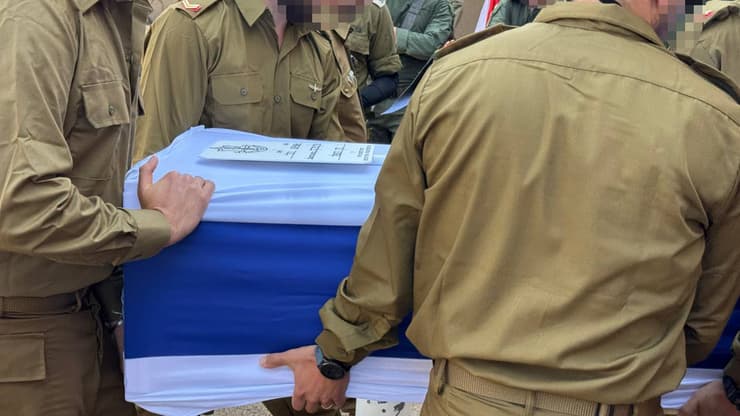 הלווייתו של רס"ר אלון פרקס ז"ל בבית העלמין בפרדס חנה