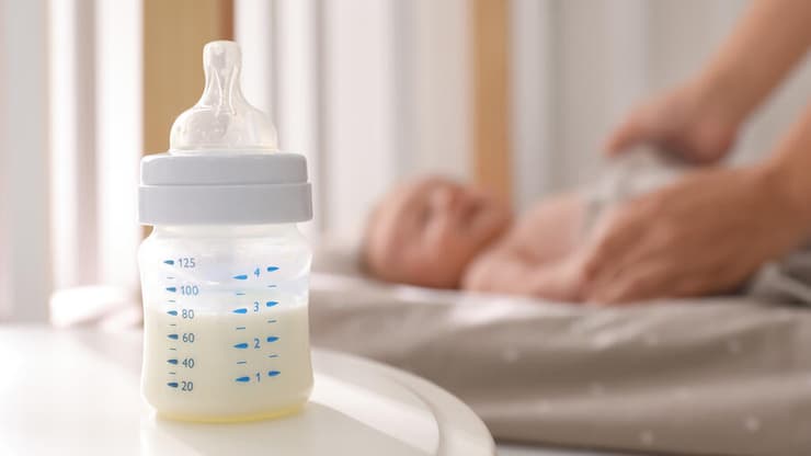 בקבוק חלב תינוקות