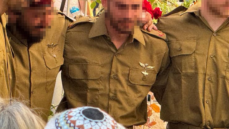 הלווייתו של רס"ר אלון פרקס ז"ל בבית העלמין בפרדס חנה