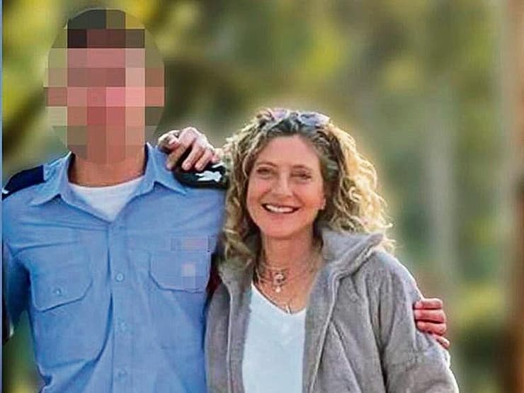הדס רובין עם בנה