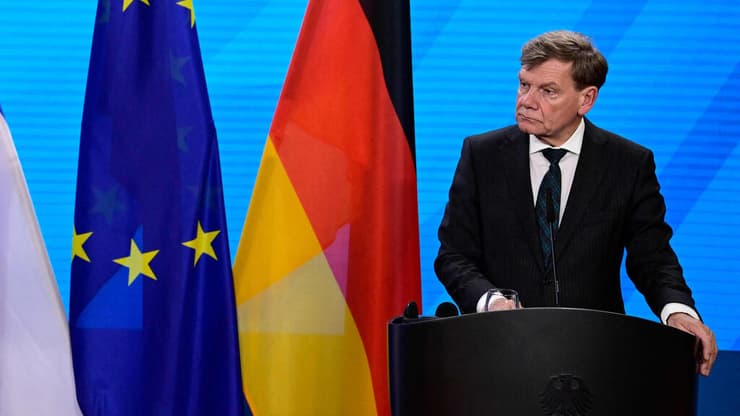 פגישתם של שר החוץ גדעון סער ושר החוץ של גרמניה יוהאן ודפול 