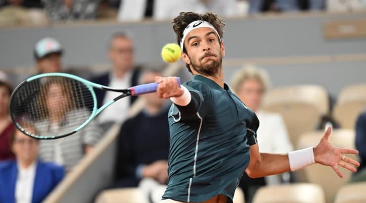 לורנצו מוסטי