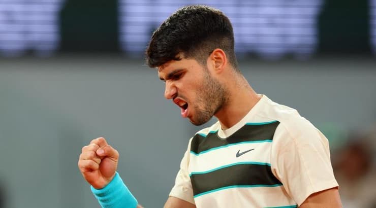 קרלוס אלקראס חוגג