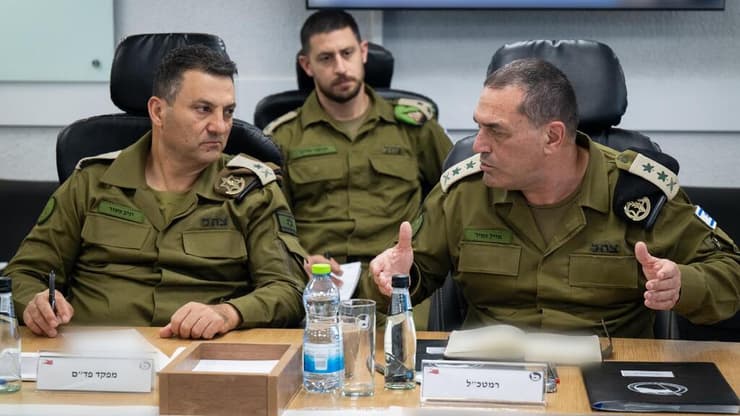 הרמטכ״ל, רב-אלוף אייל זמיר ומפקד פיקוד הדרום, אלוף יניב עשור, בהארכת מצב