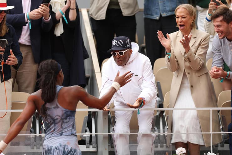 קוקו גוף וספייק לי