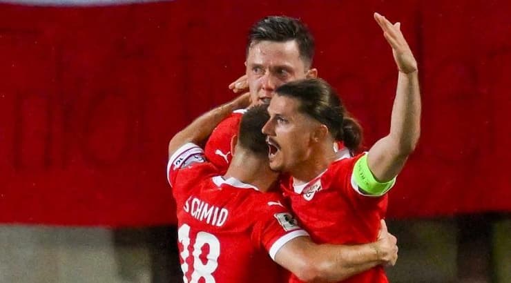 מרסל סביצר חוגג