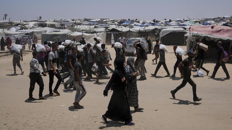 חלוקת סיוע הומניטרי ברפיח