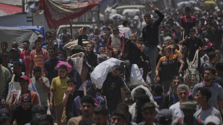 חלוקת סיוע הומניטרי ברפיח