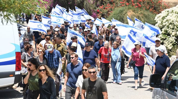 הלווייתו של סמ״ר יואב רוור בבית העלמין האזרחי שדה ורבורג