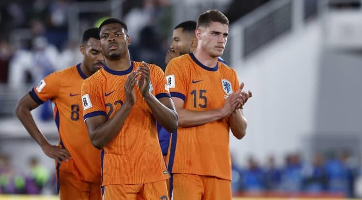 מיקי ואן דה ון ודנזל דומפריס מודים לקהל