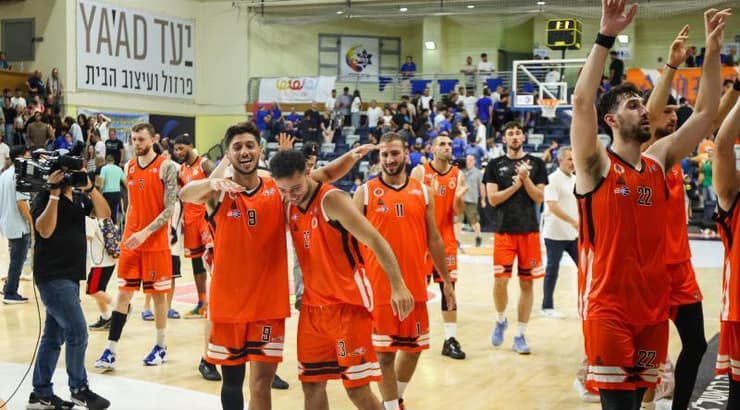 שחקני מכבי ראשון לציון בסיום (שחר גרוס) שחקני מכבי ראשון לציון בסיום