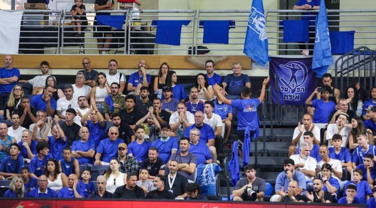 אוהדי הפועל אילת (שחר גרוס) אוהדי הפועל אילת