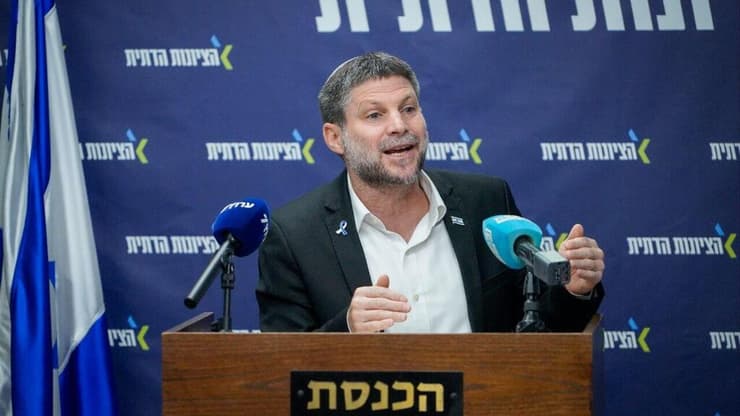 בצלאל סמוטריץ' בישיבת סיעה (צילום: שלו שלום) בצלאל סמוטריץ' בישיבת סיעה