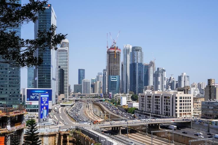 נכנסה לליגת החדשנות של ההייטק. תל אביב (צילום: Teo K / shutterstock) מגדלים בתל אביב