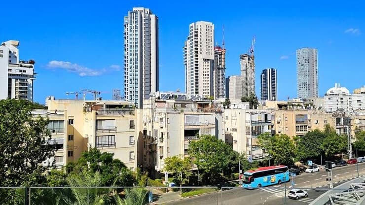 המצב הסוציו-אקונומי משפיע גם על הבריאות. תל אביב מפגינה עוצמה בריאותית. ארכיון (צילום: Protasov AN / shutterstock) מגדלים בתל אביב