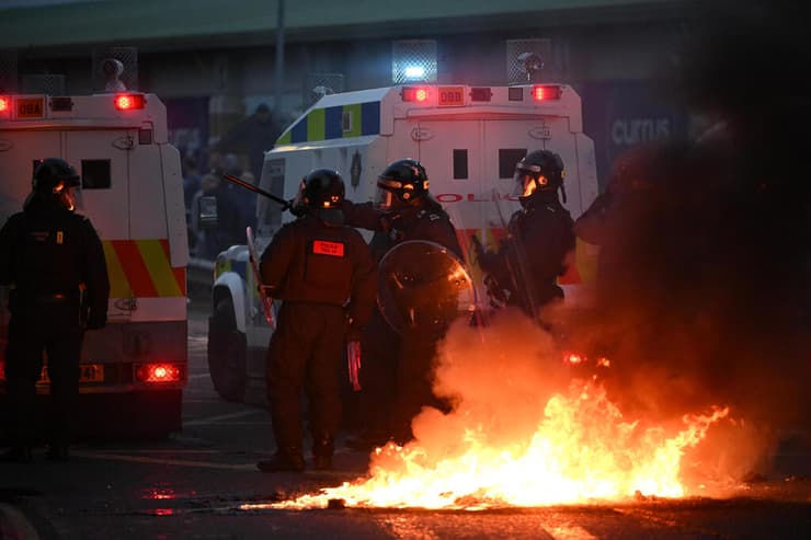 צפון אירלנד מהומות בלימינה