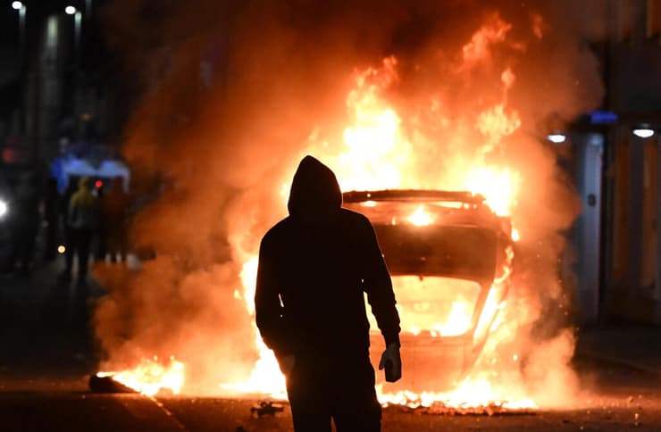 צפון אירלנד מהומות בלימינה