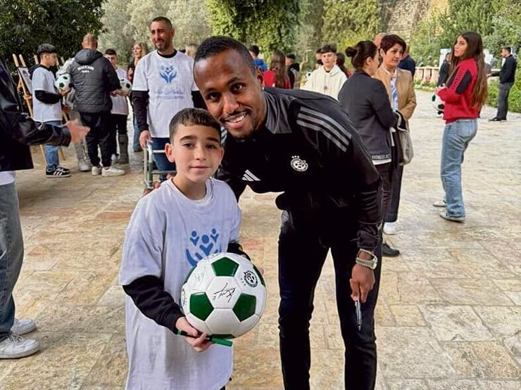 רג'ואן ספדי עם הכדורגלן גדי קינדה ז"ל
