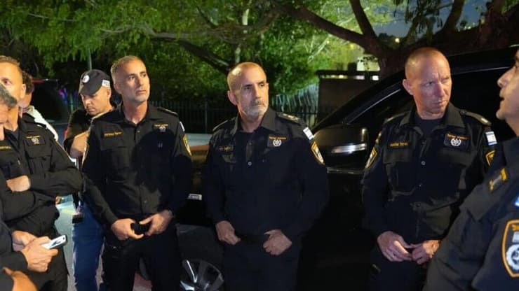 מפכ"ל המשטרה דני לוי בזירה בבסמת טבעון