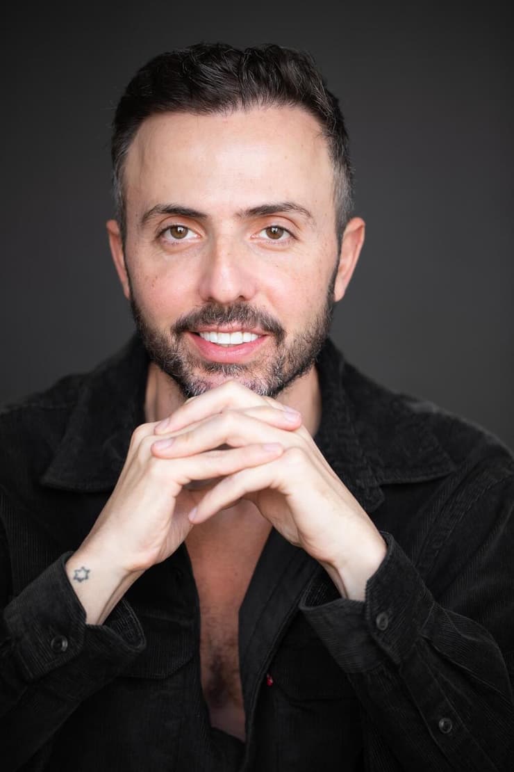 "אני גיי, אבל אני מאוד מעריץ נשים ואת המהות הנשית". חיים פרשטיין (צילום: עמית נעים) חיים פרשטיין