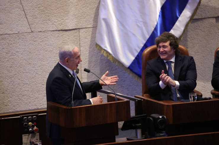 נשיא ארגנטינה חביאר מיליי וראש הממשלה בנימין נתניהו במליאת הכנסת