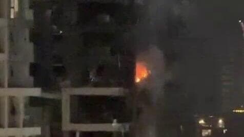 פגיעה בבניין בתל אביב בעקבות הירי מאיראן