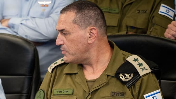 זמיר בבור חיל האוויר, בליל מכת הפתיחה של מבצע "עם כלביא" (צילום: דובר צה"ל) הרמטכ״ל מפקד על תקיפות צה״ל באיראן מבור חיל האוויר