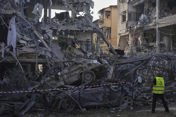 פגיעה ישירה במרכז