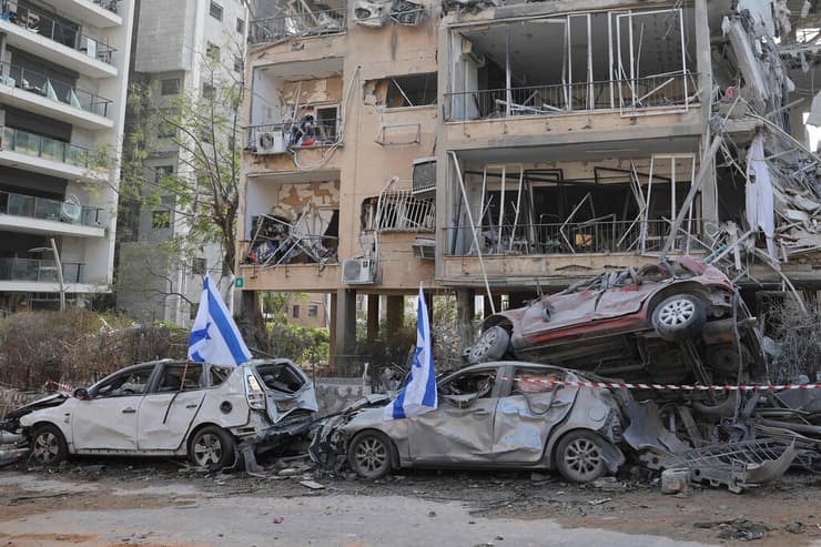 פגיעה ישירה במרכז