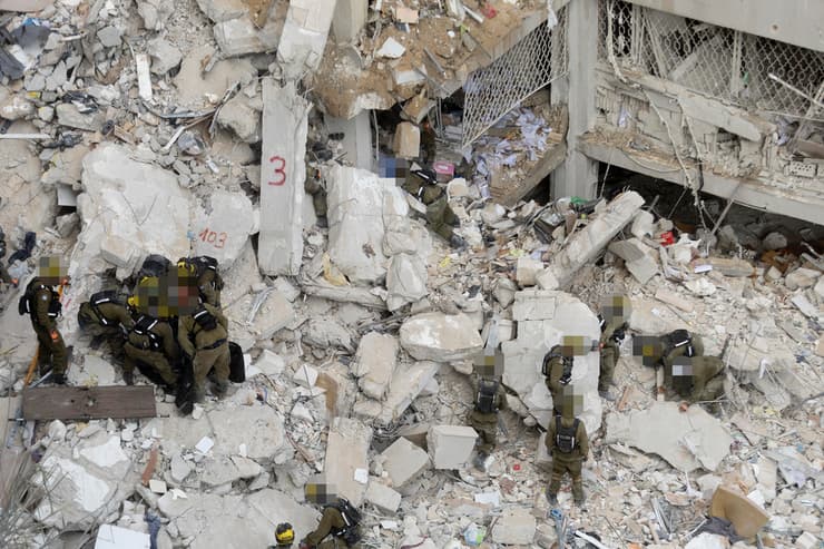 פגיעה ישירה בבת ים