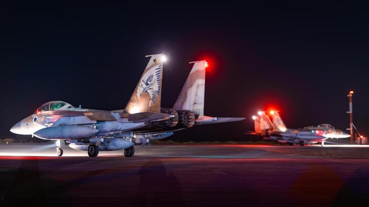 תיעוד מהמראת מטוסי חיל האוויר לתקיפה בטהרן