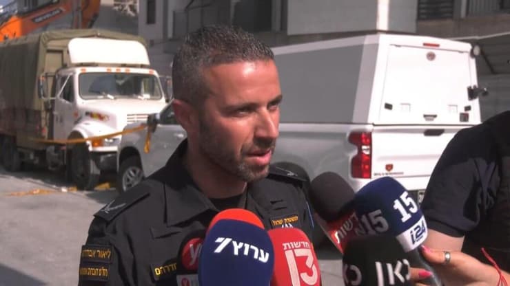 ליאור אבודרהם, ראש חטיבת דוברות המשטרה, בהצהרה לתקשורת מזירת הפגיעה בבת ים