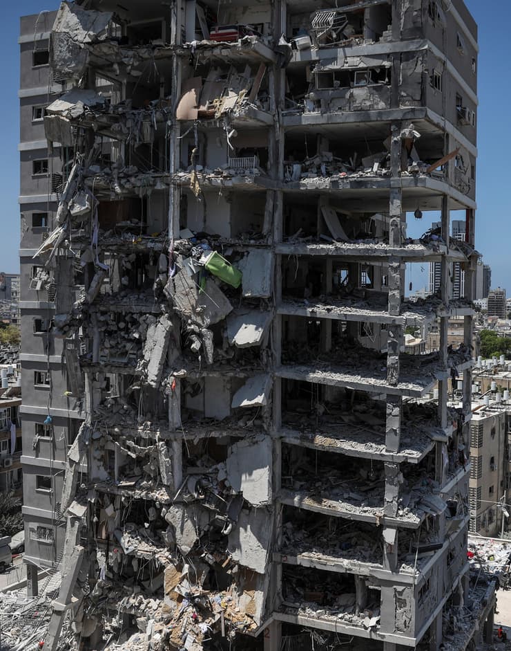 נזקי הפגיעה הישירה בבת ים