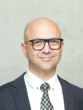 עו"ד אסף ורשה